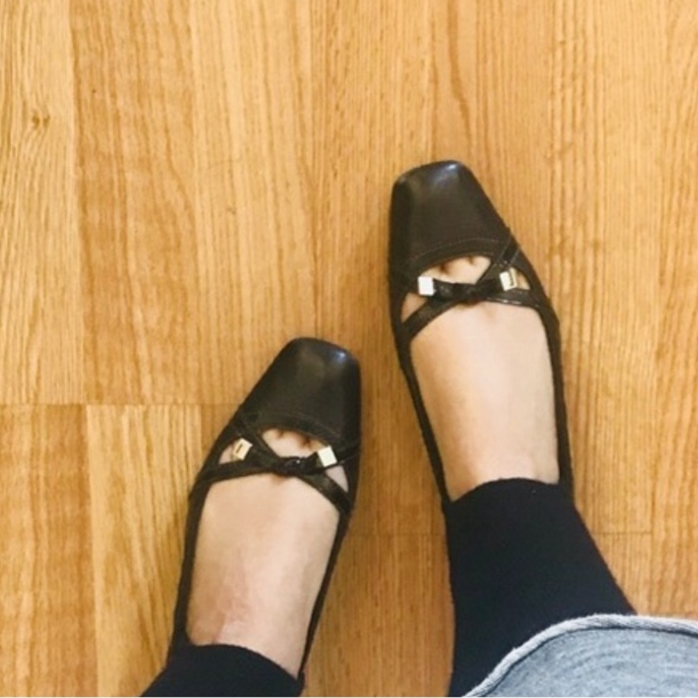 Tods Black Leather Scrunch Ballet Flats with Silver Logo Hardware Size 39/ 9